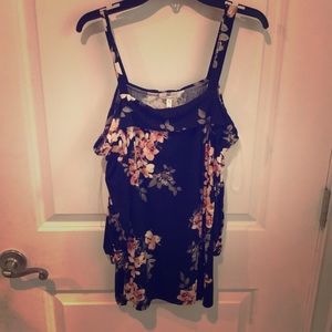 Cold shoulder top